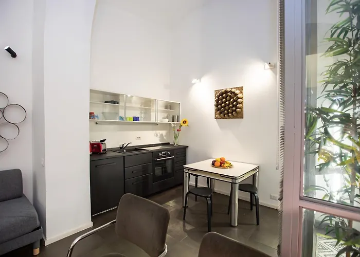 Guesthost - Prati Cozy Loft Near Lungotevere *